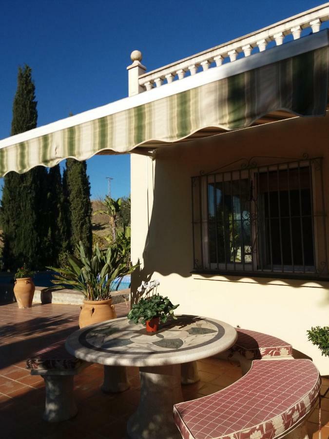 Villa De La Rosa Málaga Eksteriør bilde